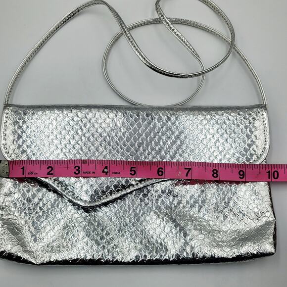 Vtg Silver Mermaid Micro Flap Faux Snake Leather Foldover Clutch Shoulder Bag - Picture 9 of 12